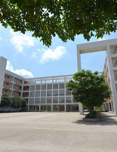 
		全自动工业洗衣机
	(图24)